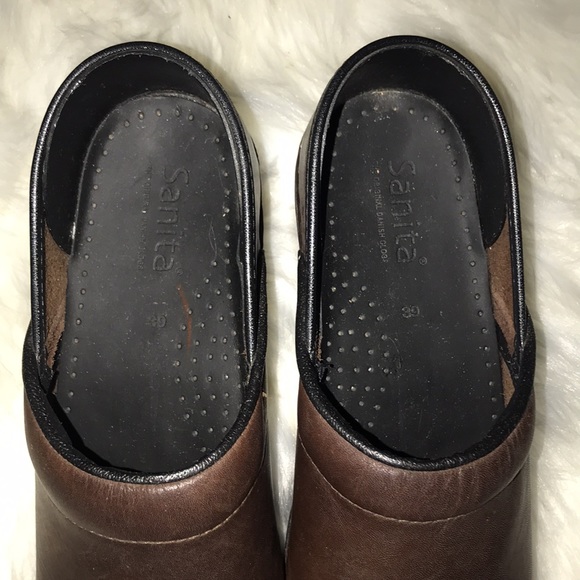 SANITA BROWN LEATHER CLOGS - Picture 2 of 9